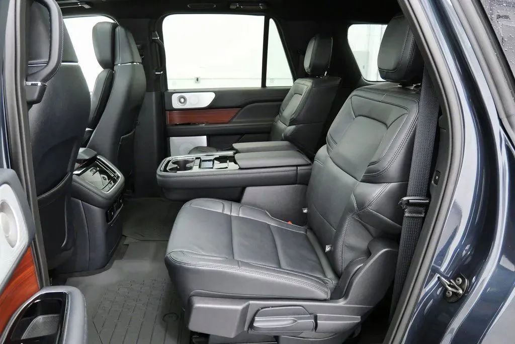 Used 2024 Lincoln Navigator L Reserve w/ Equipment Group 201A AWD/4WD image 20