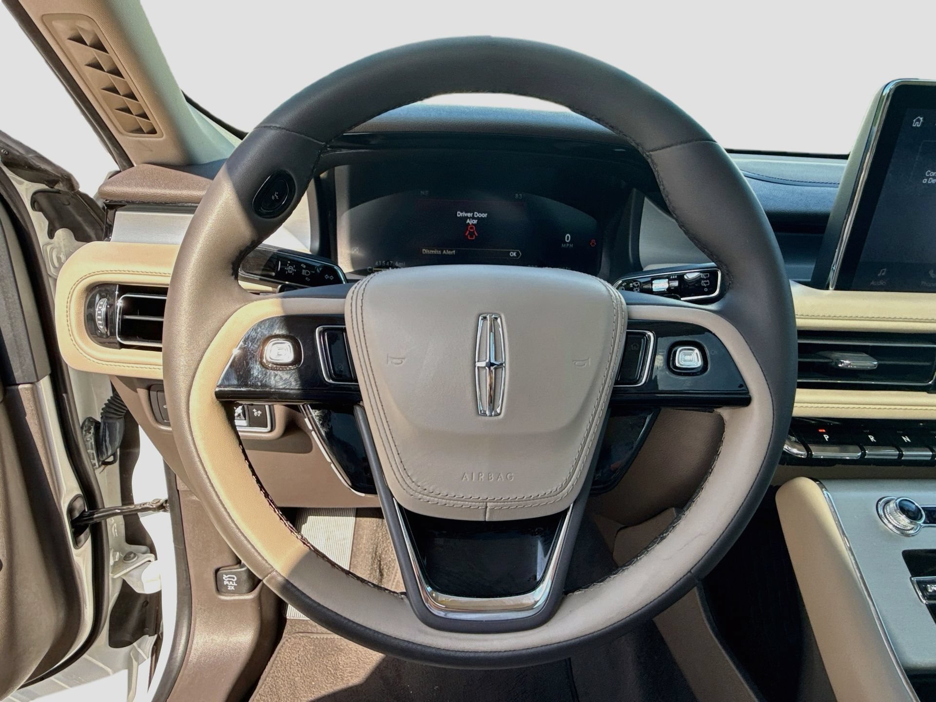 Used 2023 Lincoln Aviator 2WD w/ Premium Package image 41