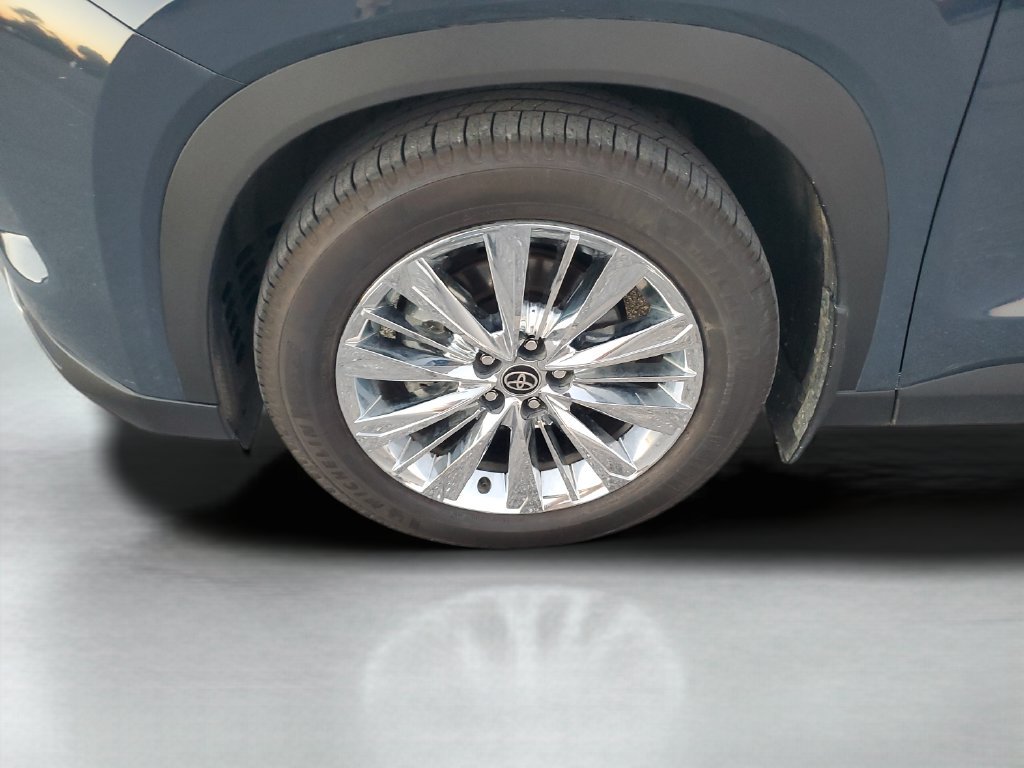 Used 2024 Toyota Grand Highlander AWD image 25