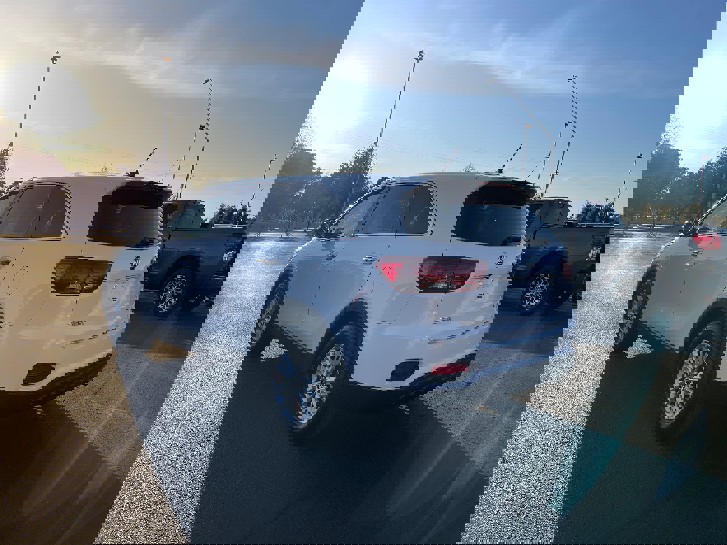 Used 2019 Kia Sorento LX image 3