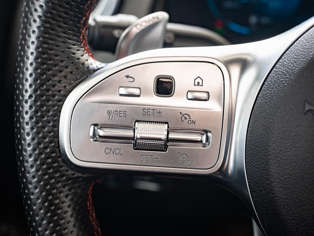 Certified 2022 Mercedes-Benz GLB 35 AMG 4MATIC image 25