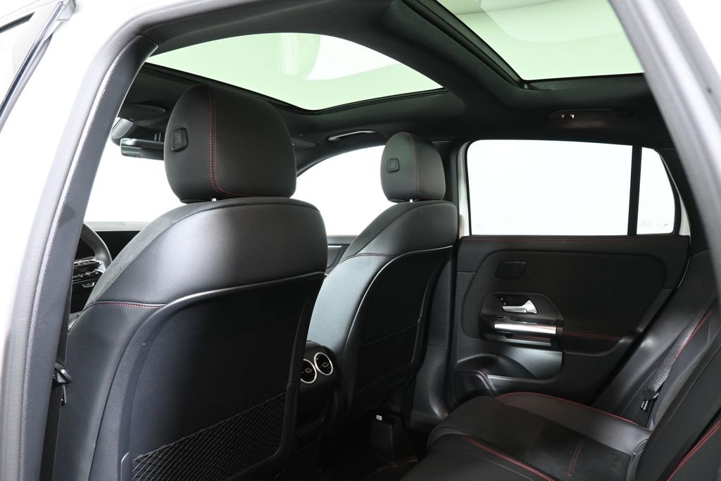 Certified 2026 Mercedes-Benz GLA 250 4MATIC image 31