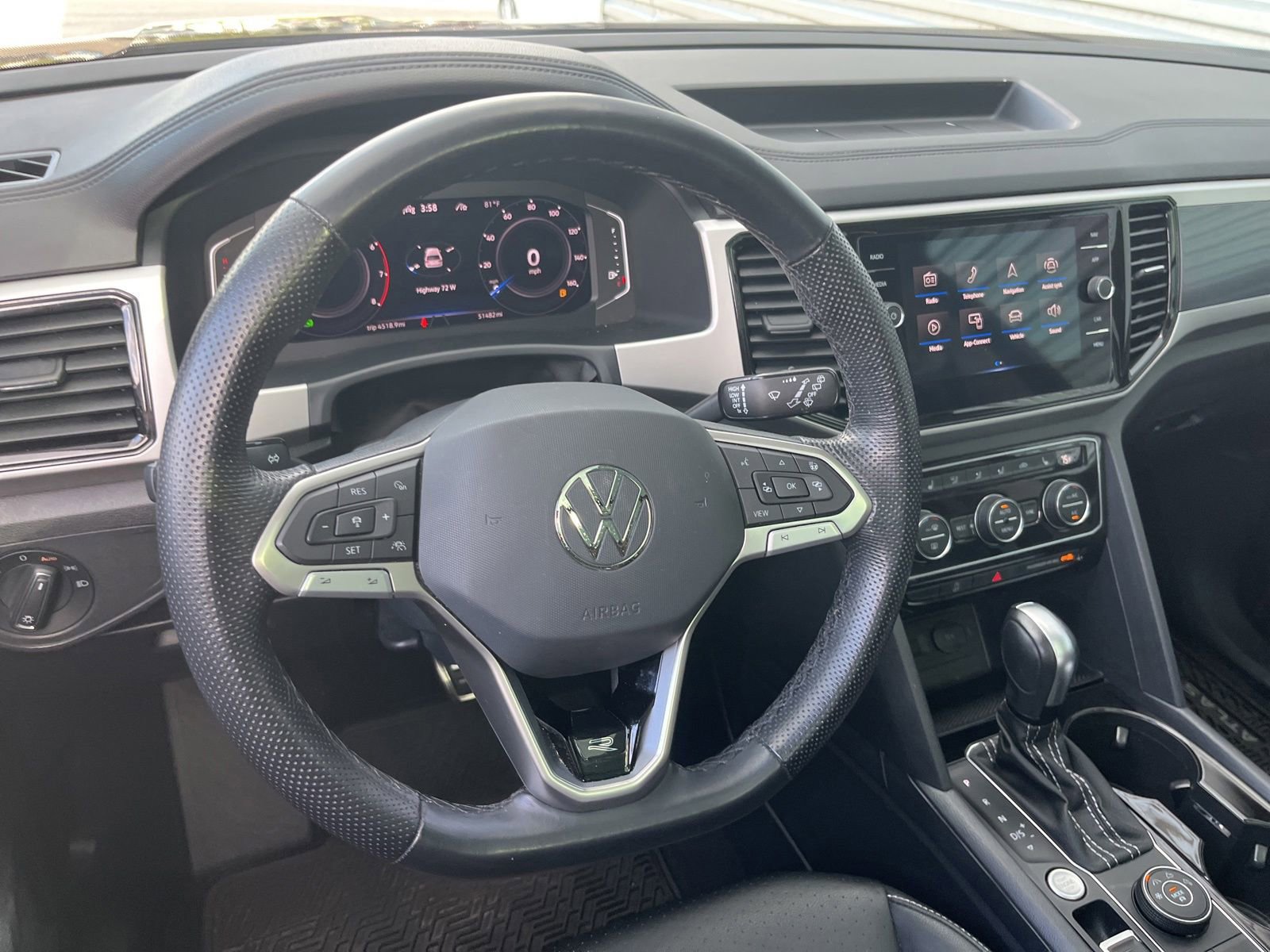 Used 2023 Volkswagen Atlas SEL R-Line AWD/4WD image 39