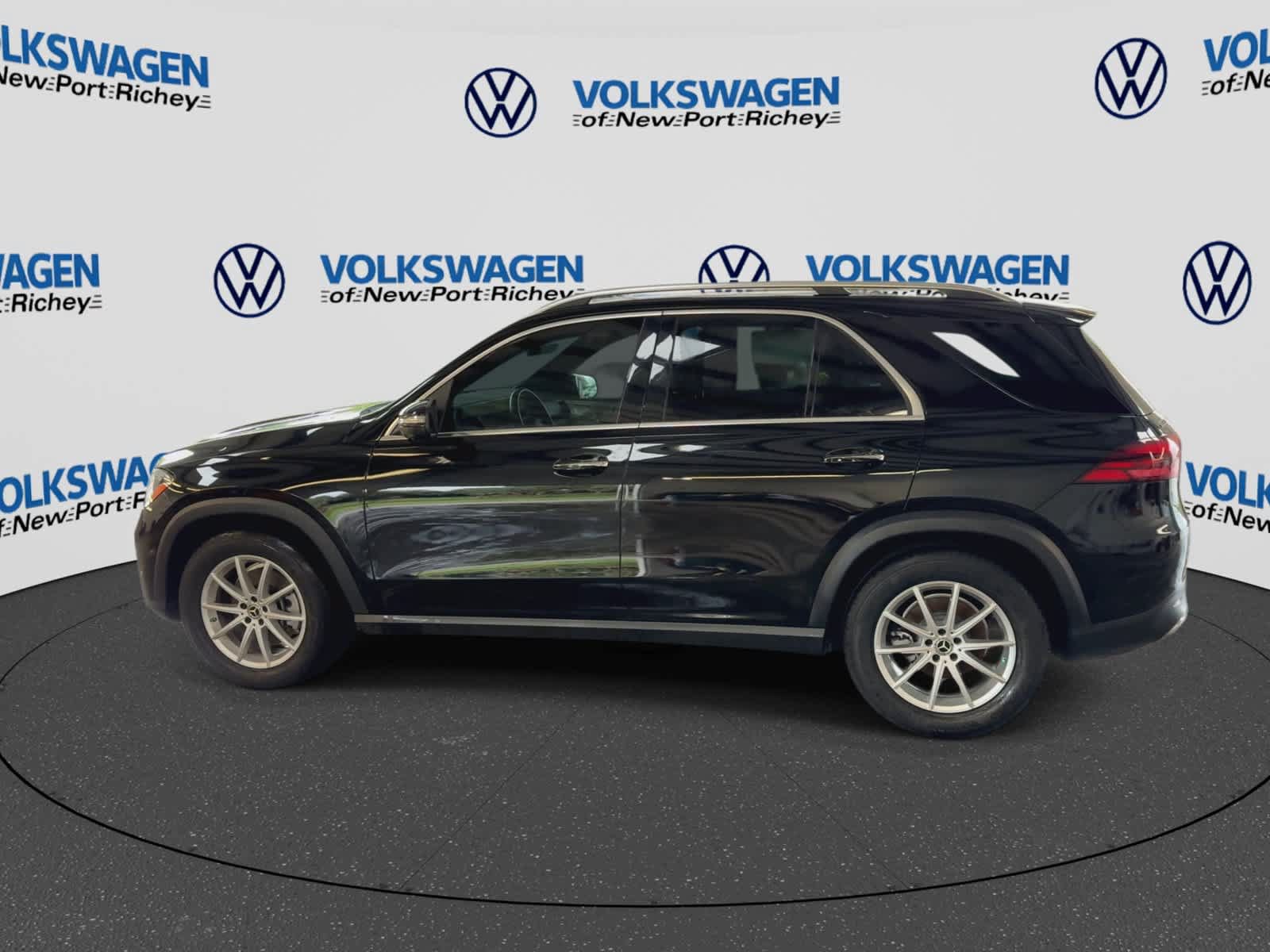 Used 2025 Mercedes-Benz GLE 350 4MATIC image 5