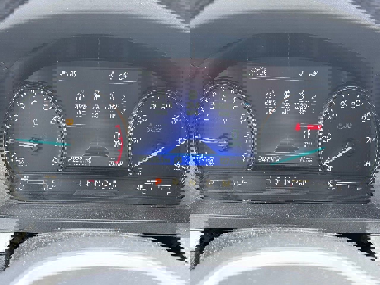 Used 2020 Ford Explorer XLT w/ Equipment Group 202A image 9