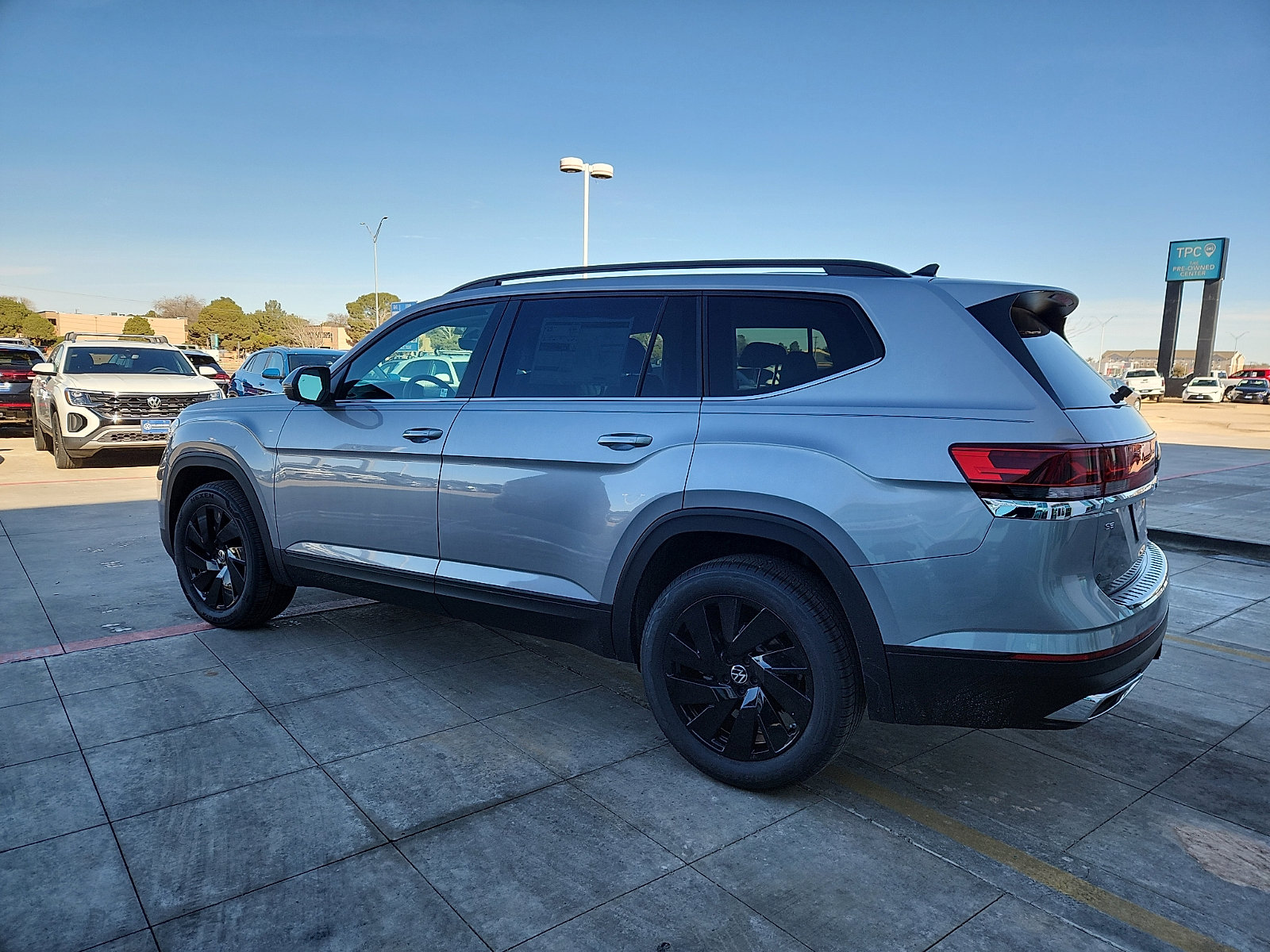 New 2026 Volkswagen Atlas SE image 4