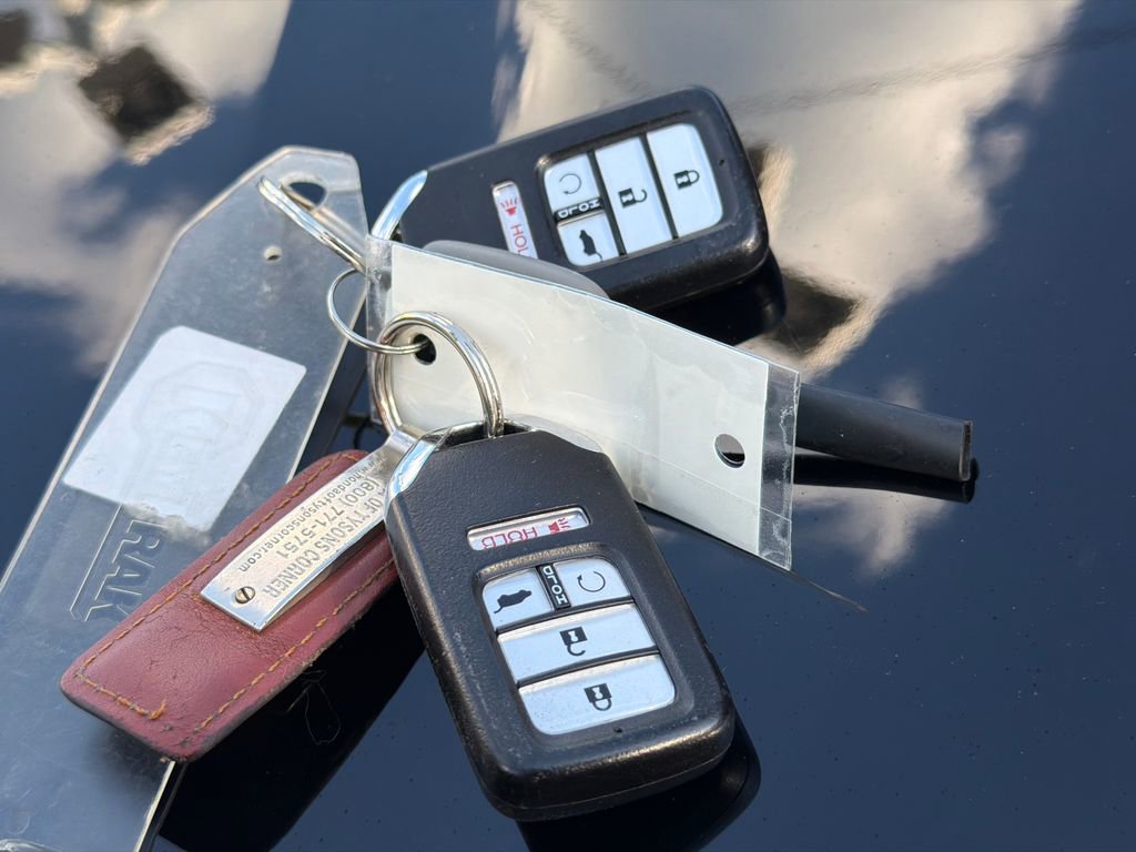 Used 2021 Honda CR-V Touring image 38