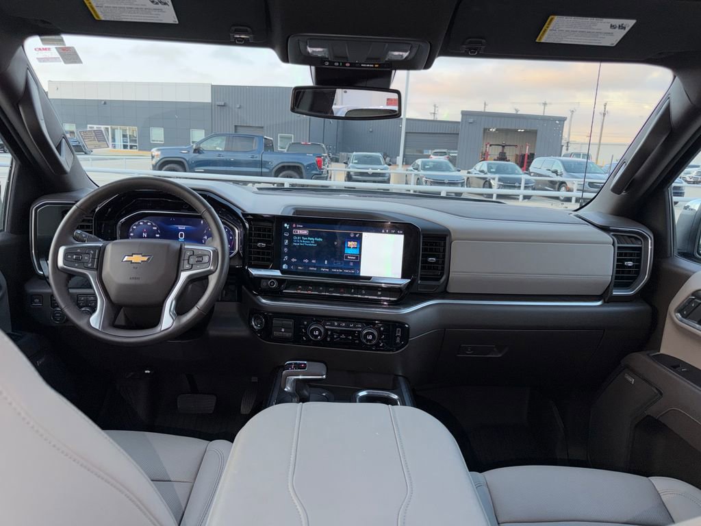 Used 2025 Chevrolet Silverado 1500 LTZ w/ Z71 Off-Road Package image 15