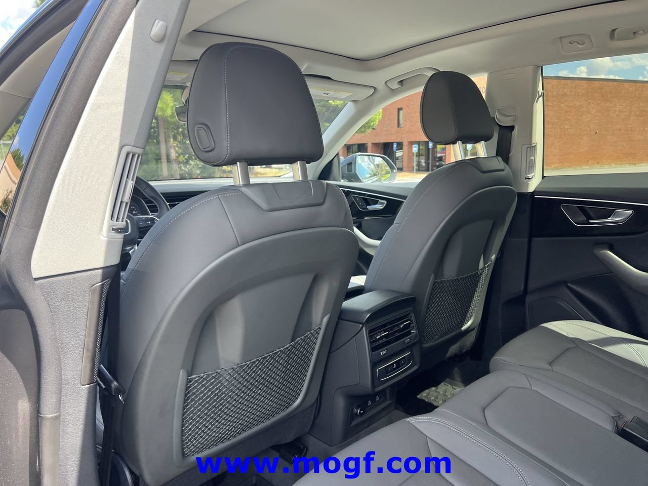 Used 2025 Audi Q8 Premium AWD/4WD image 20
