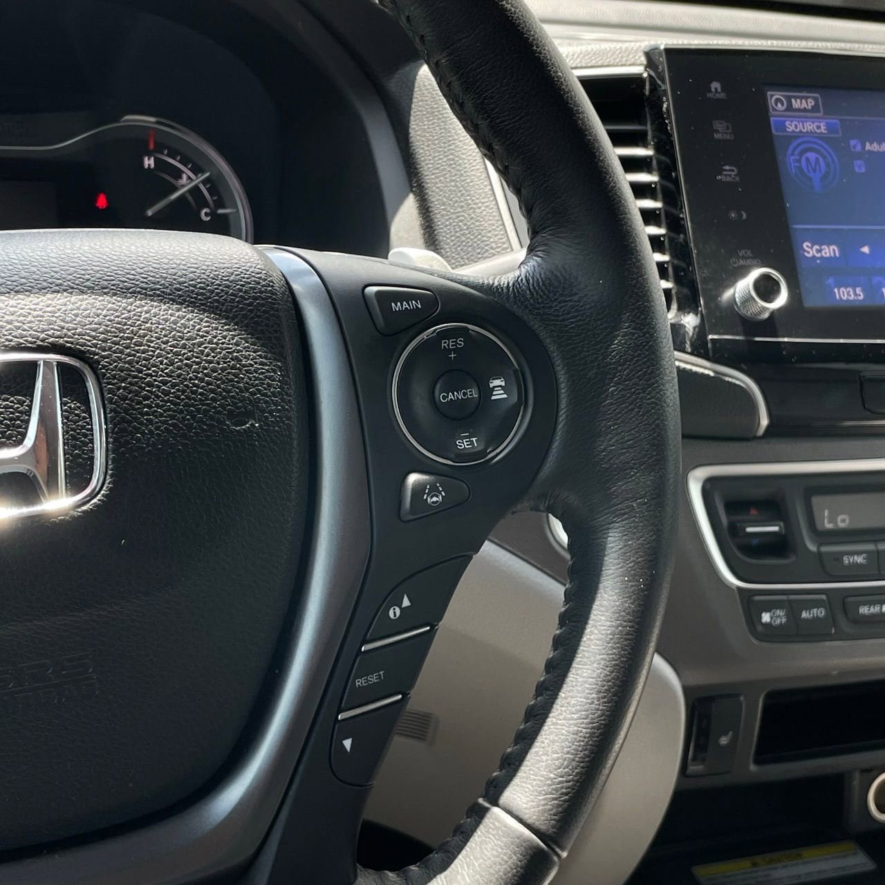 Used 2023 Honda Ridgeline RTL-E image 15