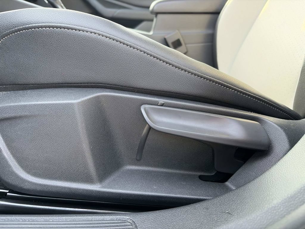 Used 2019 Volkswagen Jetta R-Line FWD image 23