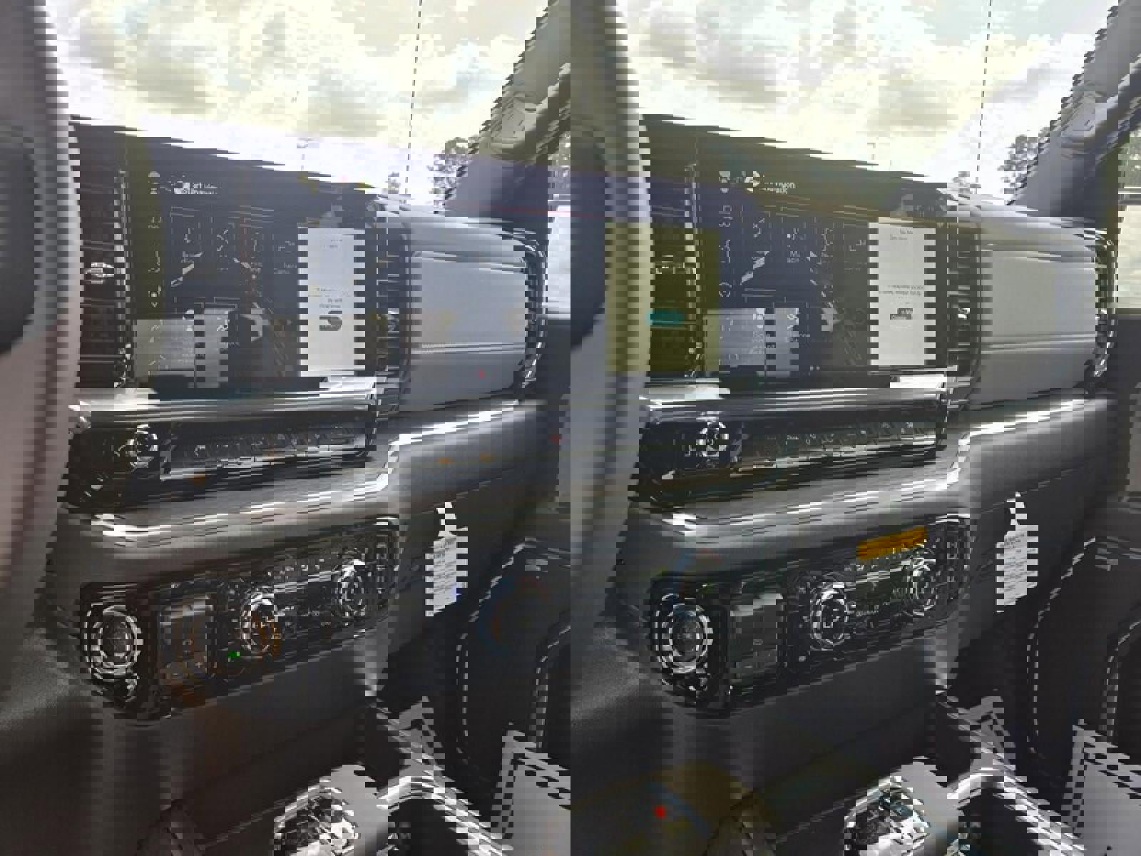 New 2026 GMC Sierra 1500 SLT w/ SLT Premium Plus Package image 14