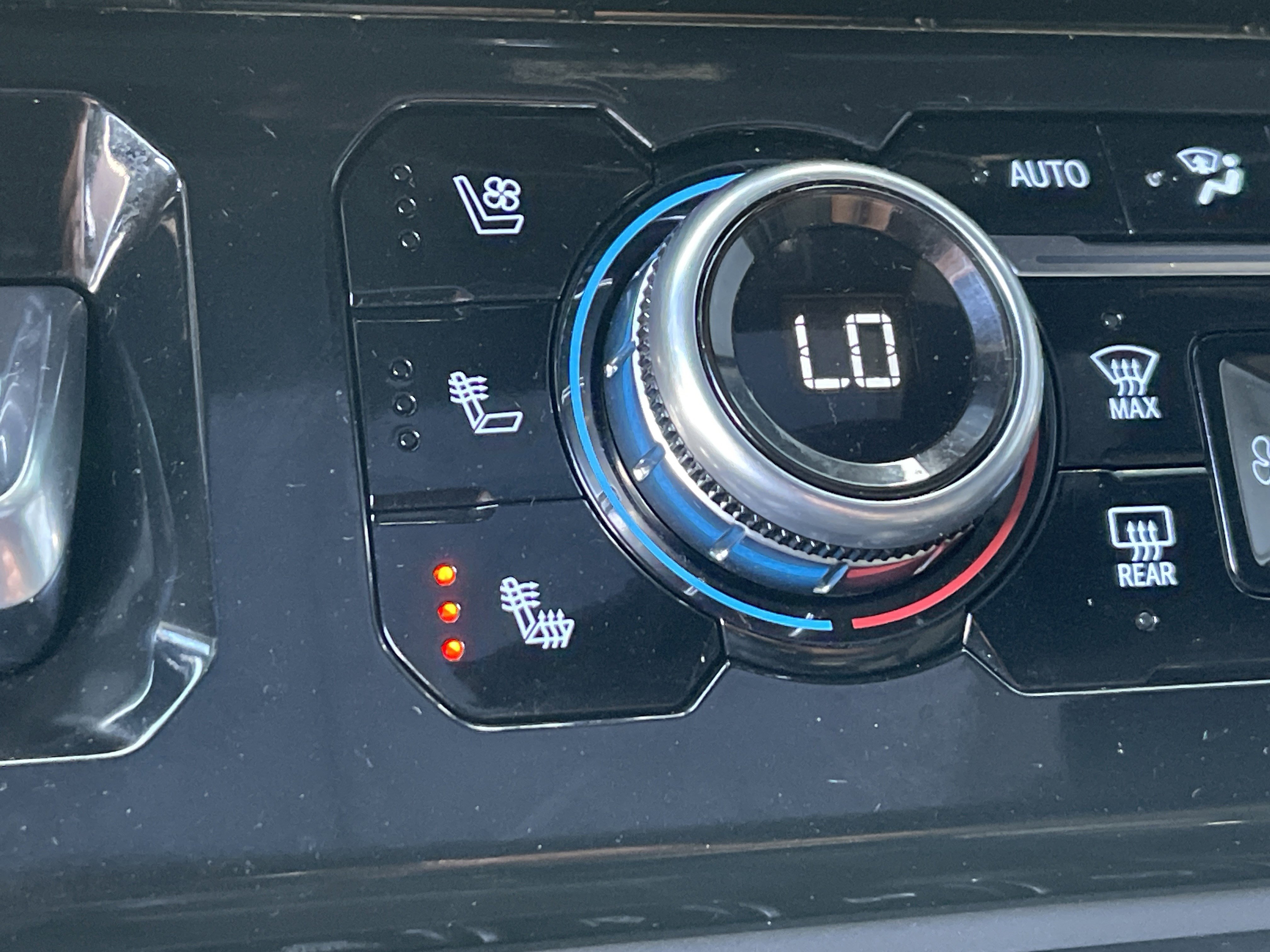 Used 2024 GMC Sierra 2500 AT4 w/ AT4 Premium Plus Package image 25