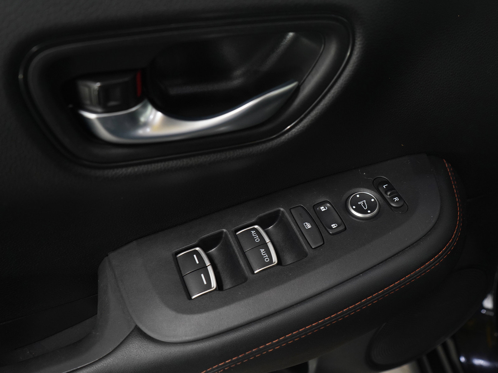 Used 2025 Honda HR-V Sport image 20