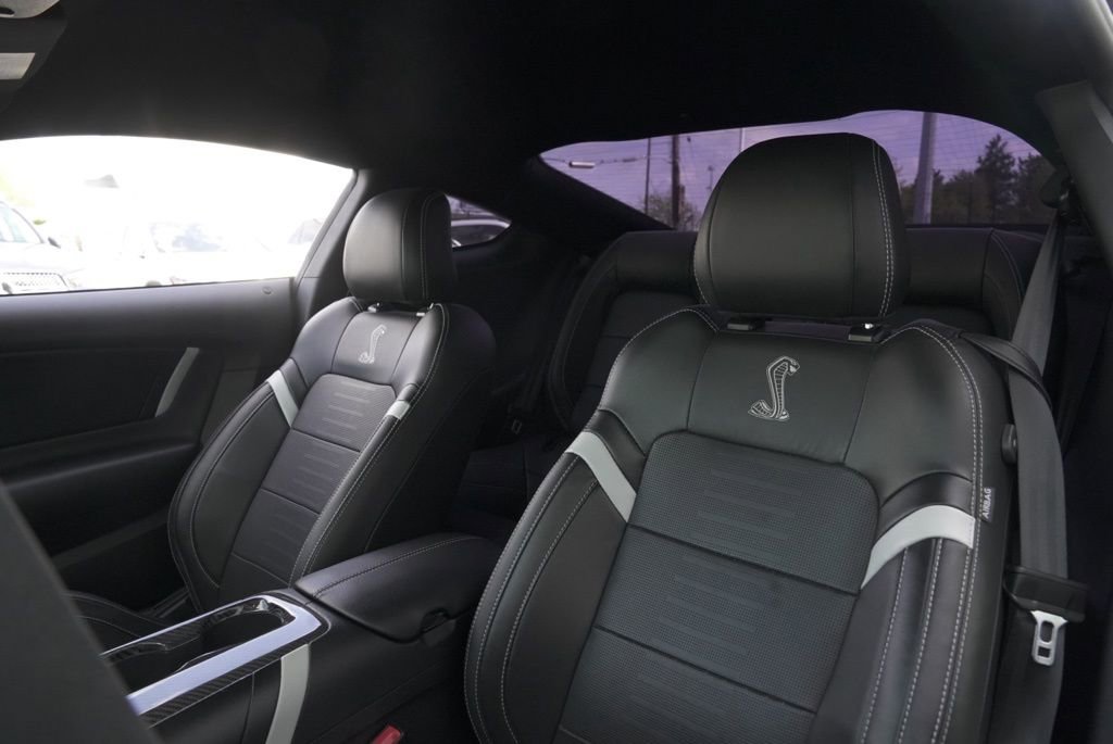 Used 2022 Ford Mustang Shelby GT500 w/ Technology Package RWD image 39