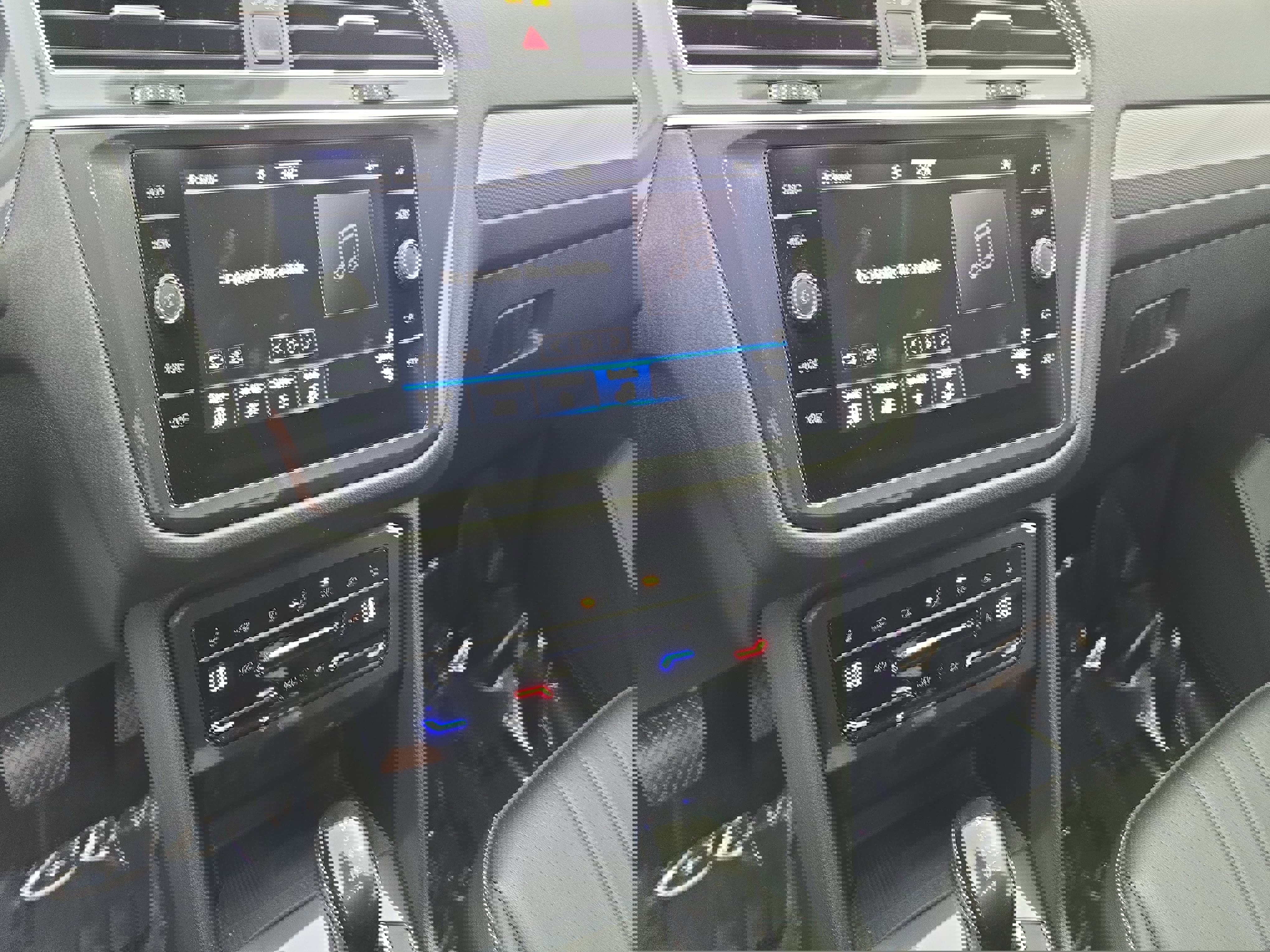 Certified 2022 Volkswagen Tiguan SE image 20