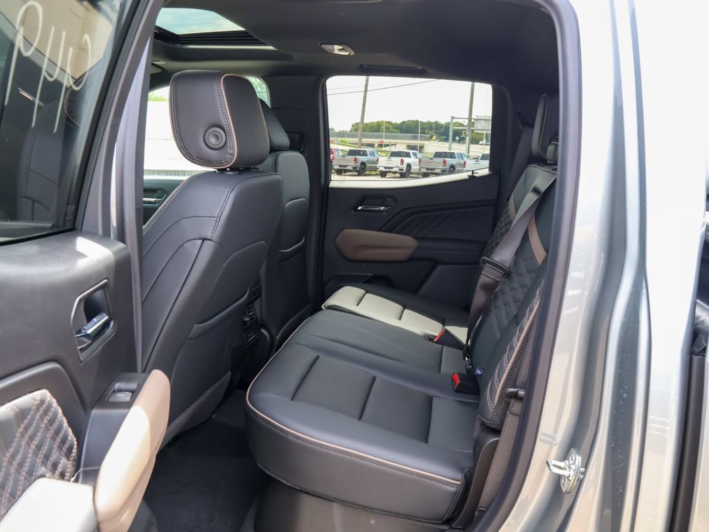 New 2026 GMC Canyon Denali w/ LPO, Black Badging Package AWD/4WD image 12