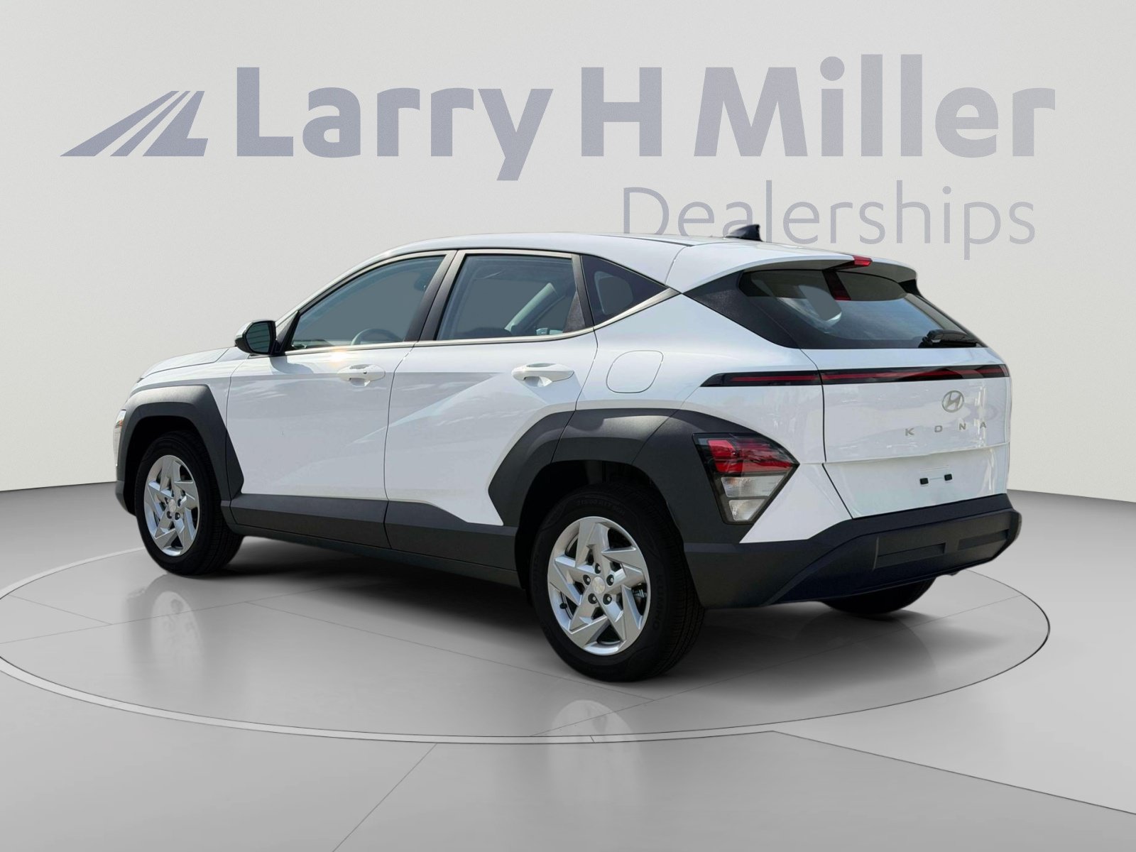 New 2027 Hyundai Kona SE FWD image 8