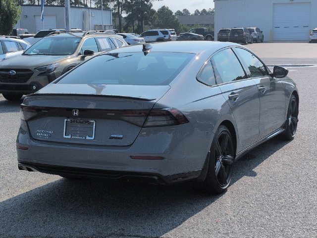 Used 2024 Honda Accord Sport image 3