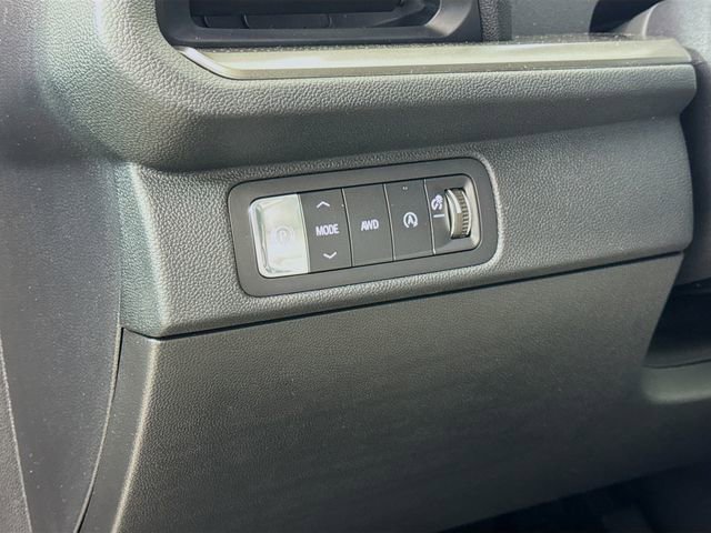 New 2026 Chevrolet Traverse LT w/ Driver Confidence Package image 12