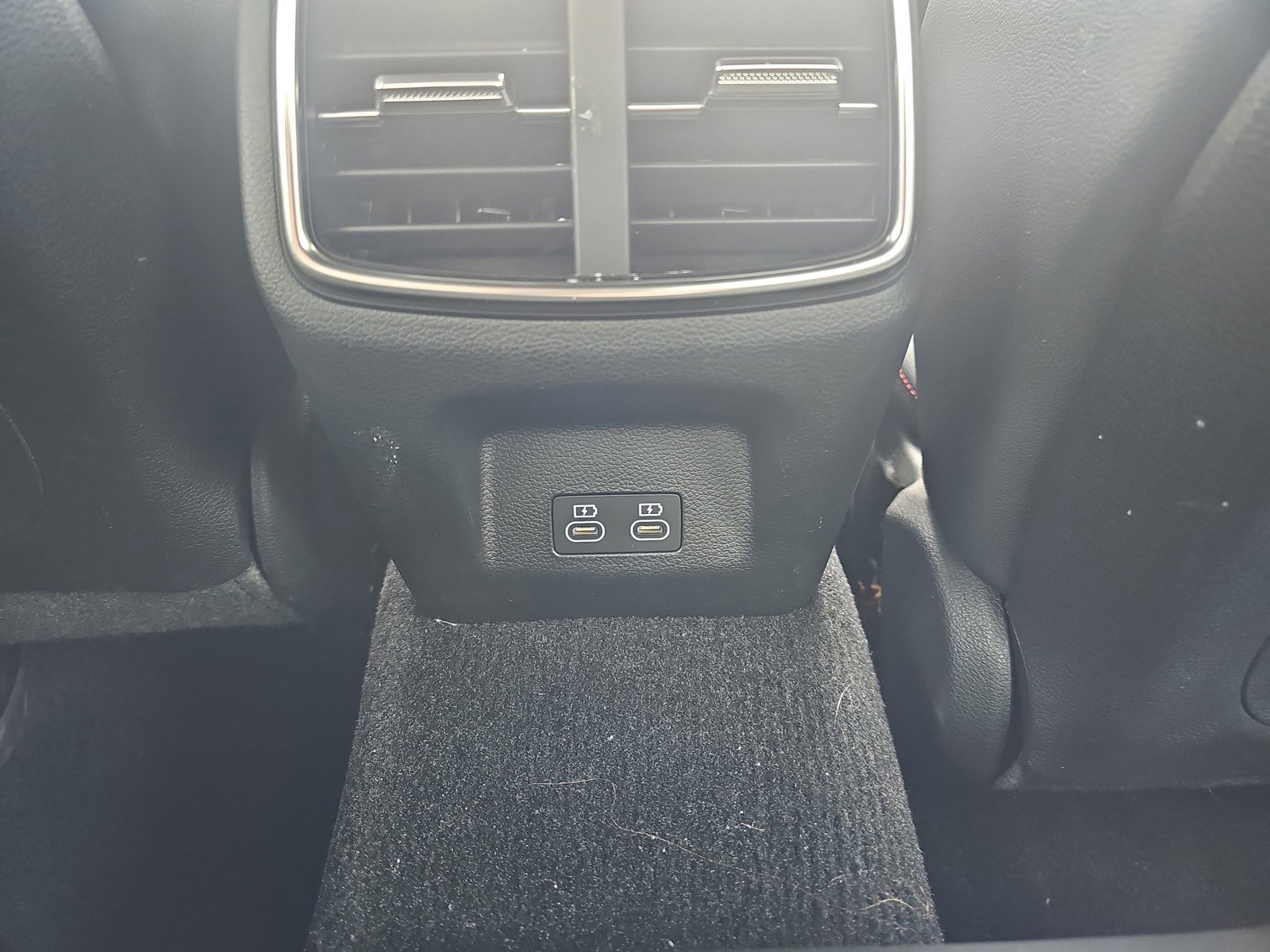 Used 2025 Genesis G70 2.5T w/ Sport Prestige Package image 35