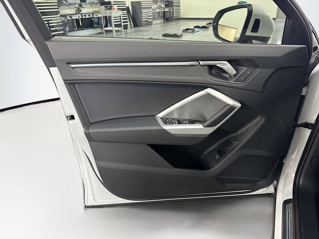 Certified 2024 Audi Q3 2.0T Premium Plus image 22