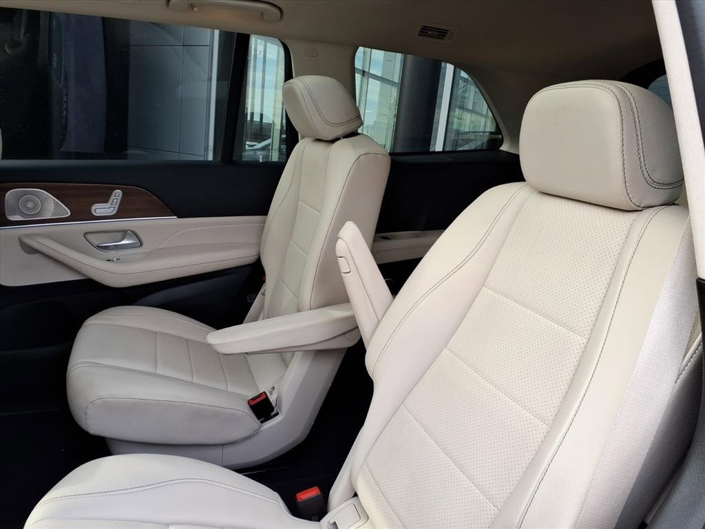 Certified 2023 Mercedes-Benz GLS 450 4MATIC image 31
