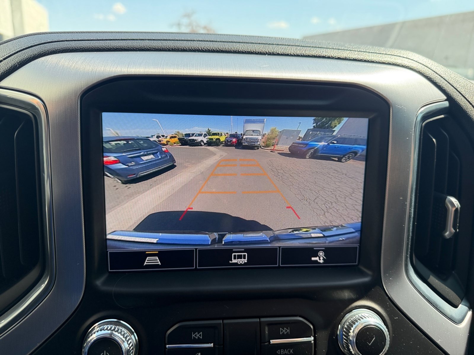 Used 2021 GMC Sierra 1500 SLT AWD/4WD image 25