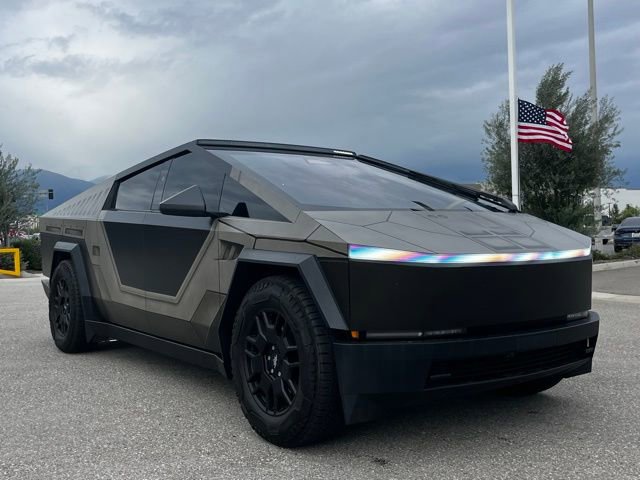Used 2024 Tesla Cybertruck Cyberbeast image 7
