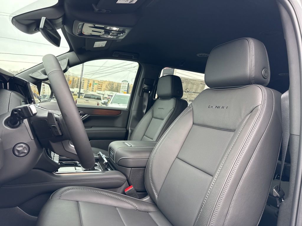 New 2026 GMC Yukon XL Denali image 18