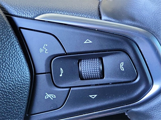 Used 2025 Chevrolet Trax ACTIV w/ Driver Confidence Package image 9