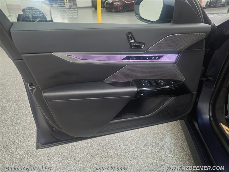 Used 2024 BMW i7 xDrive60 w/ M Sport Package RWD image 20