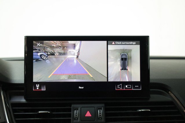 Used 2022 Audi Q5 e Premium Plus image 16