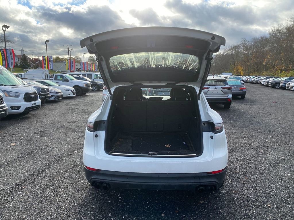 Used 2020 Porsche Cayenne S image 25