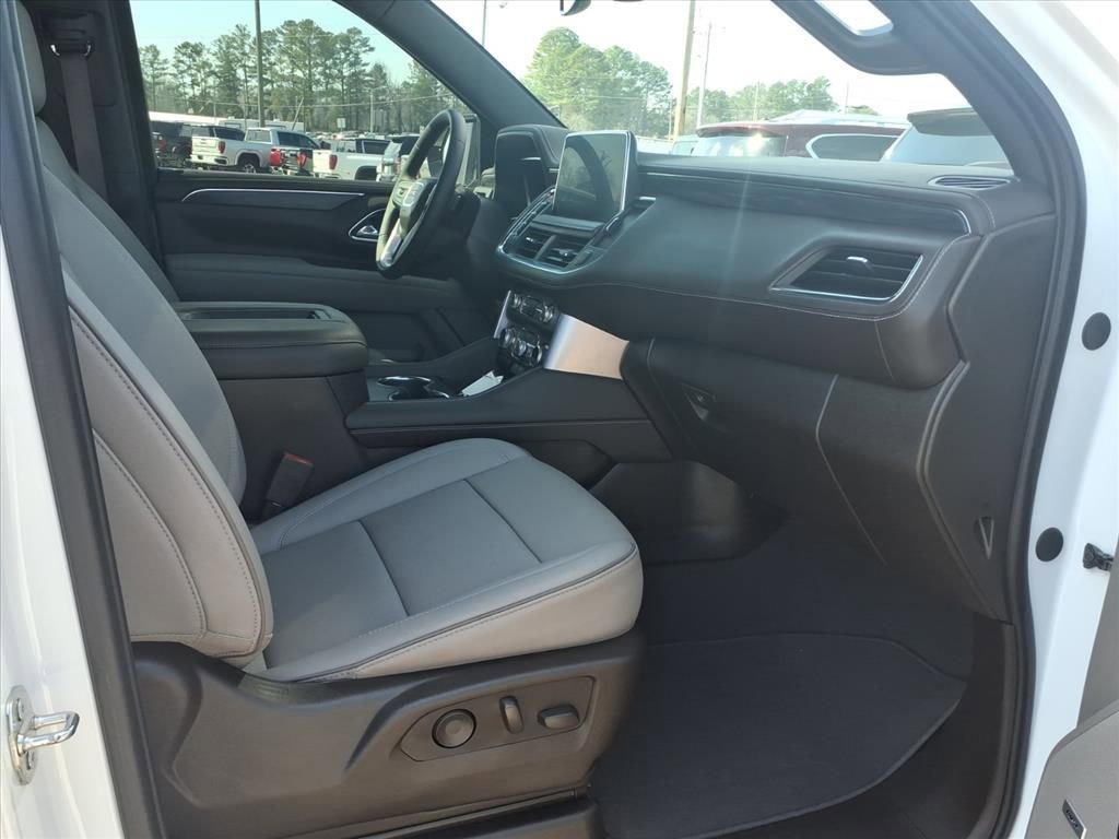 Used 2024 GMC Yukon SLT image 10