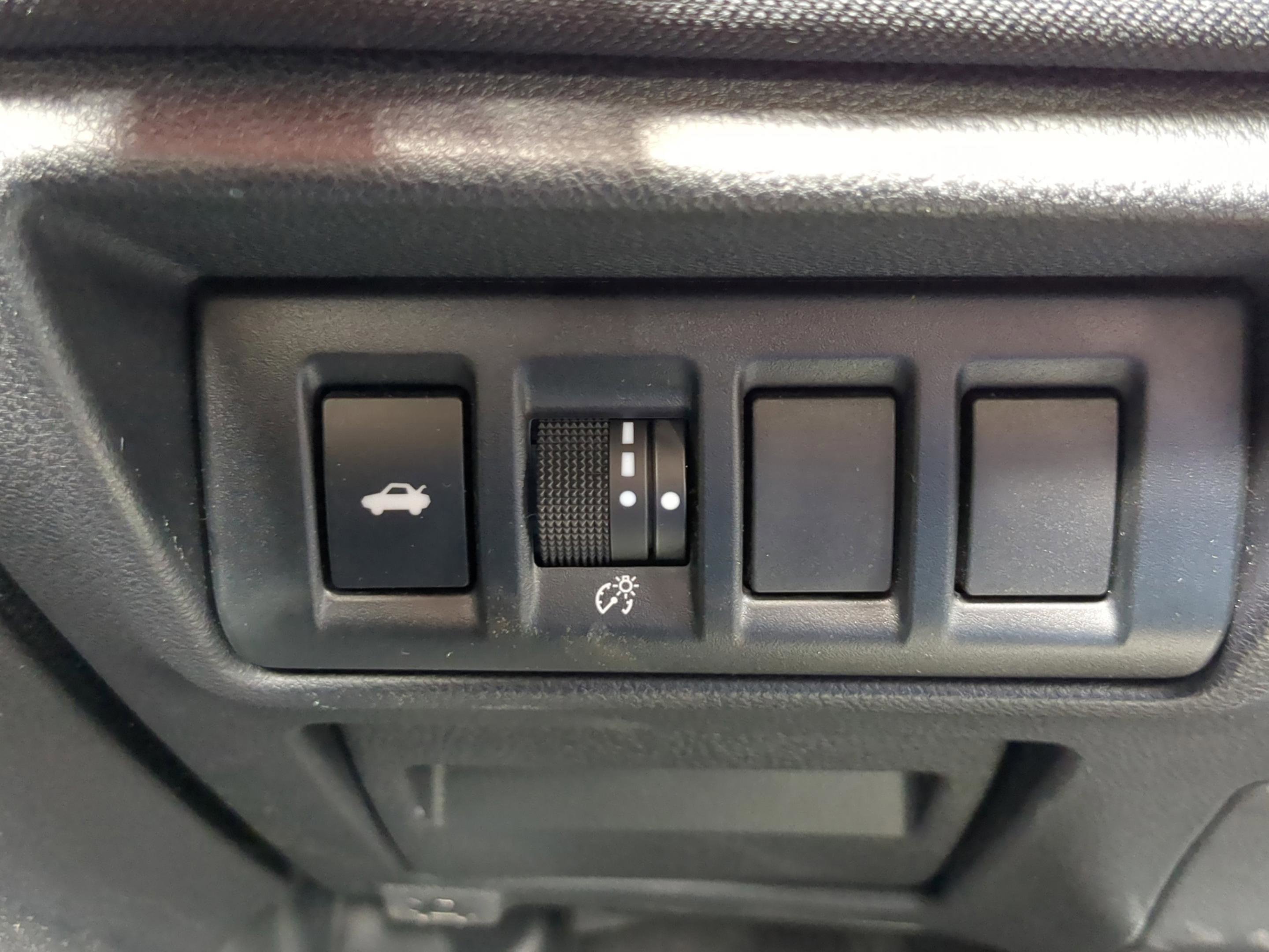 Used 2025 Subaru Legacy Premium AWD/4WD image 17