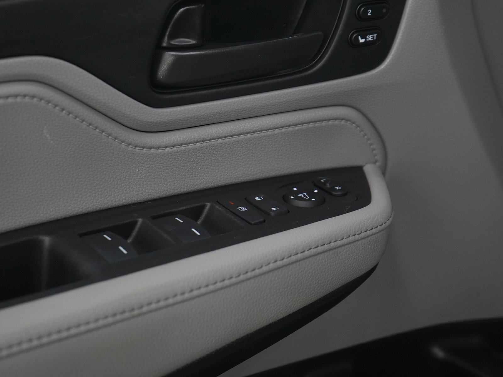 Used 2018 Honda Odyssey EX-L image 23