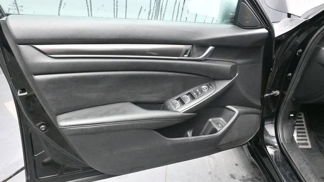 Used 2019 Honda Accord Sport image 18