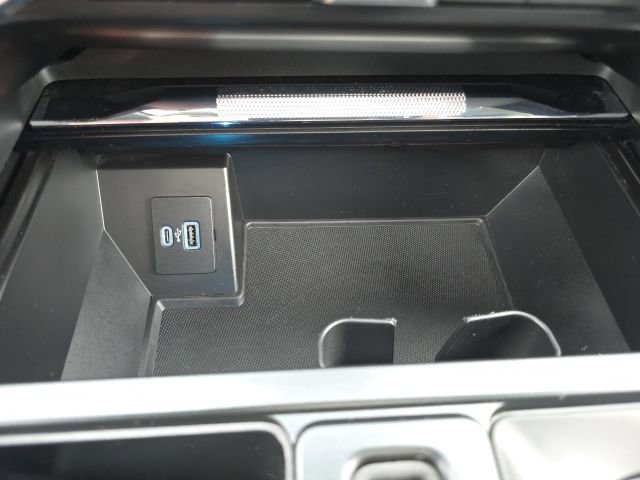 Used 2021 Ford F150 Lariat w/ Equipment Group 502A High image 16