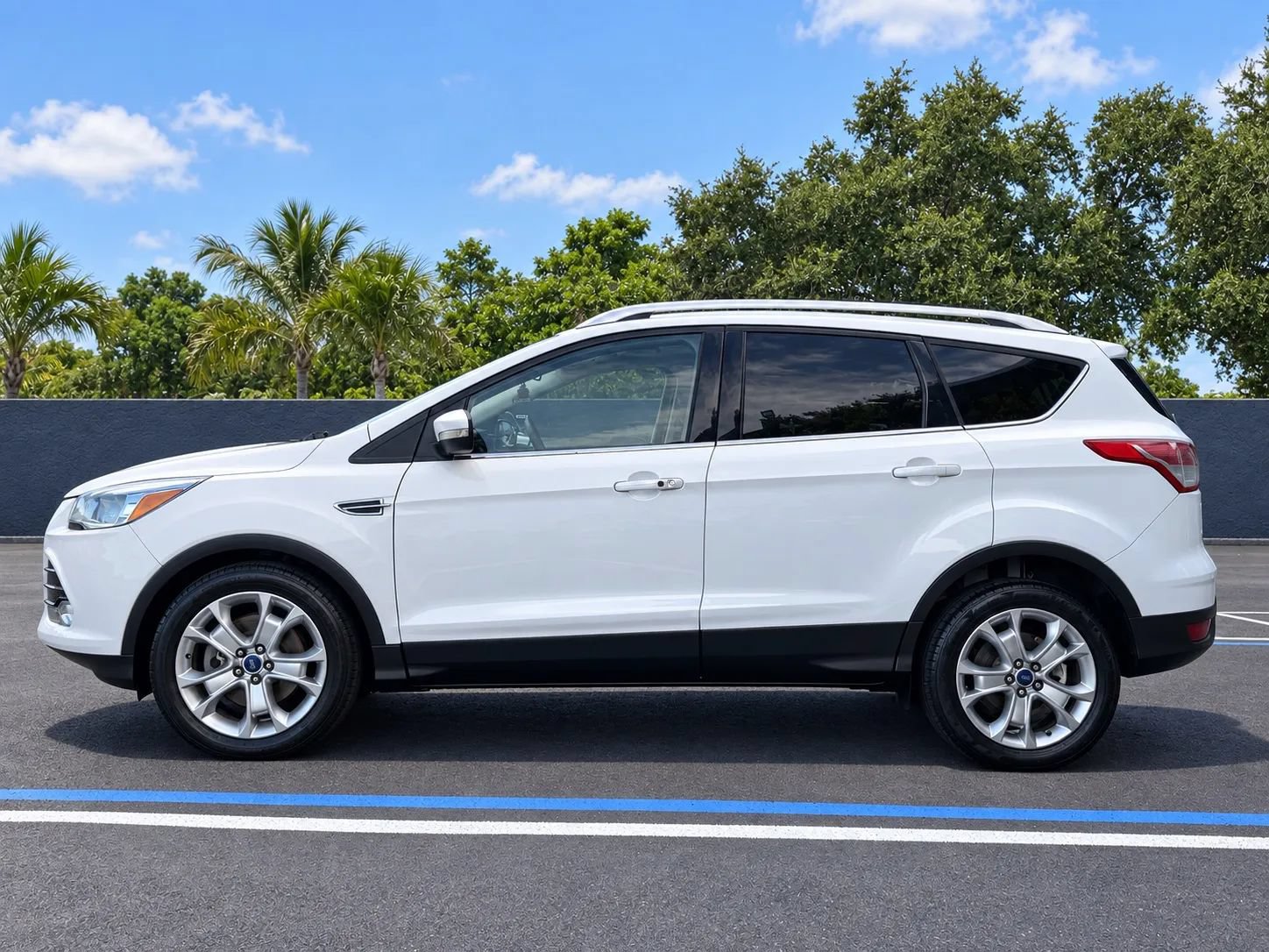 Used 2015 Ford Escape Titanium AWD/4WD image 6
