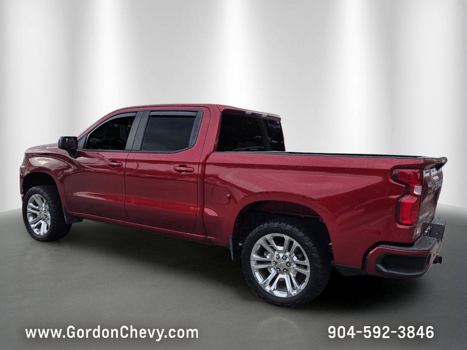 Used 2021 Chevrolet Silverado 1500 RST RWD image 3