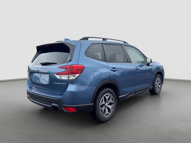 Used 2021 Subaru Forester Premium AWD/4WD image 6