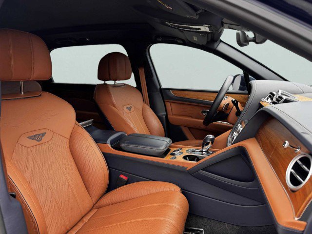 Used 2023 Bentley Bentayga Extended Wheelbase image 69