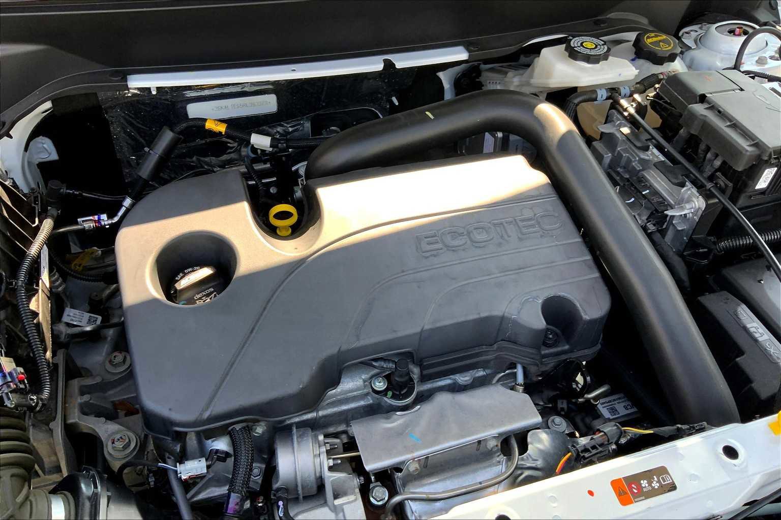 Used 2024 GMC Terrain SLE image 30