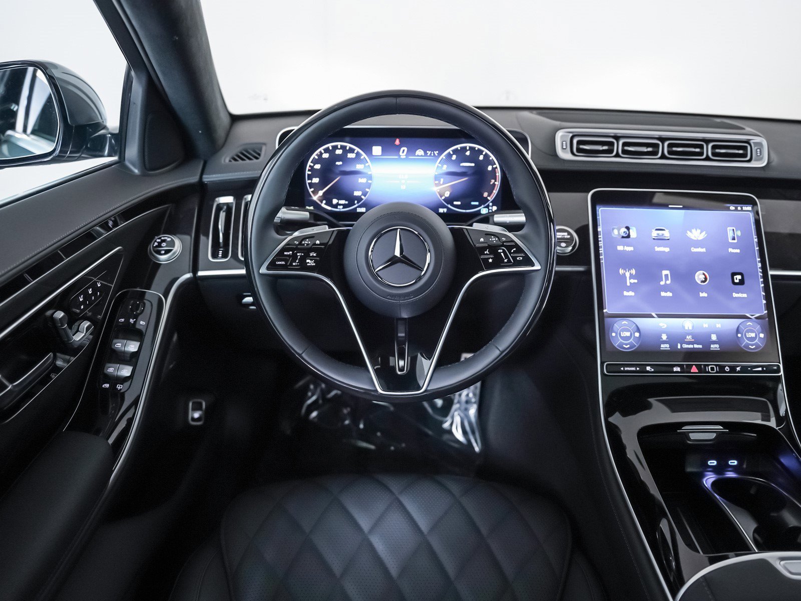 New 2026 Mercedes-Benz S 580 4MATIC Sedan image 14