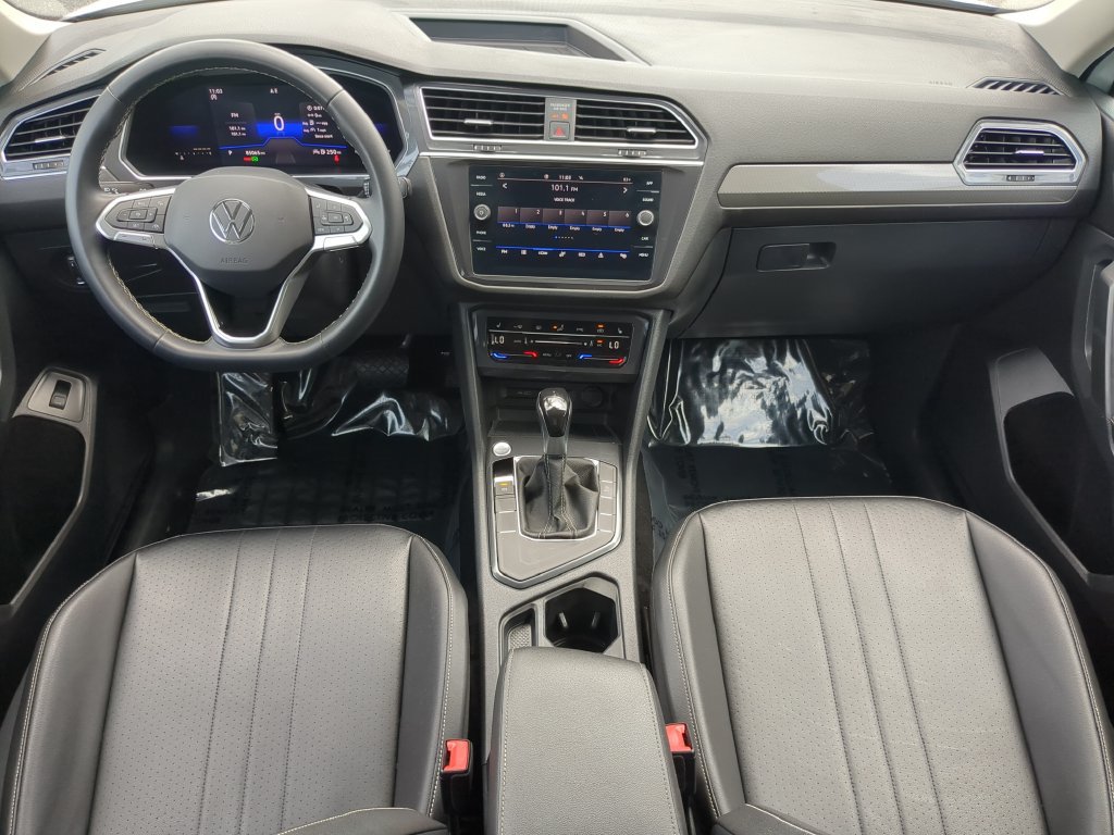 Used 2022 Volkswagen Tiguan SE FWD image 12