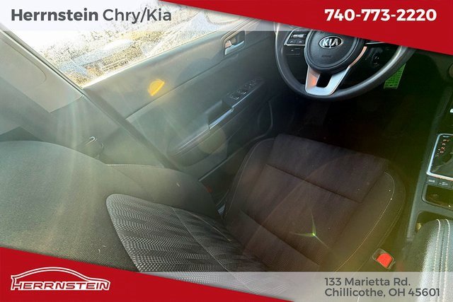 Used 2022 Kia Sportage LX image 11