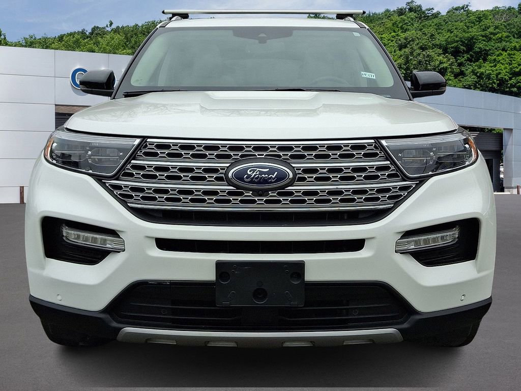 Used 2021 Ford Explorer Limited w/ Equipment Group 301A image 2