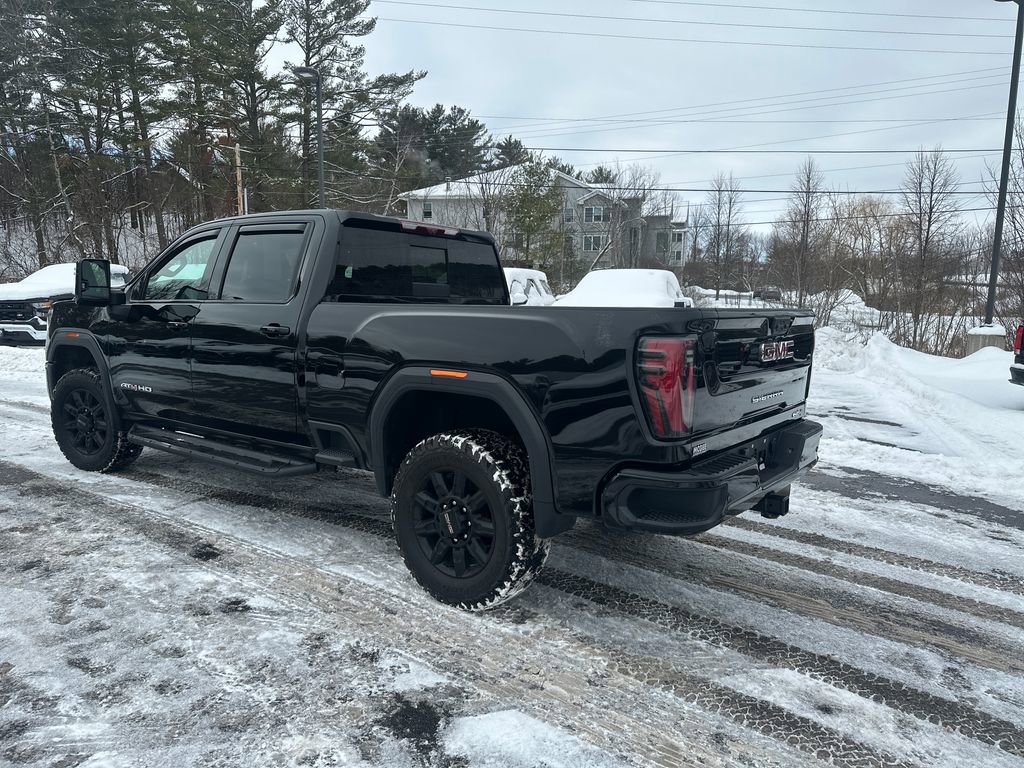 Used 2024 GMC Sierra 2500 AT4 w/ Technology Package image 3
