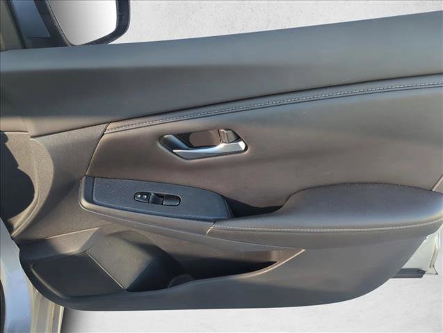 Used 2022 Nissan Sentra SV FWD image 24